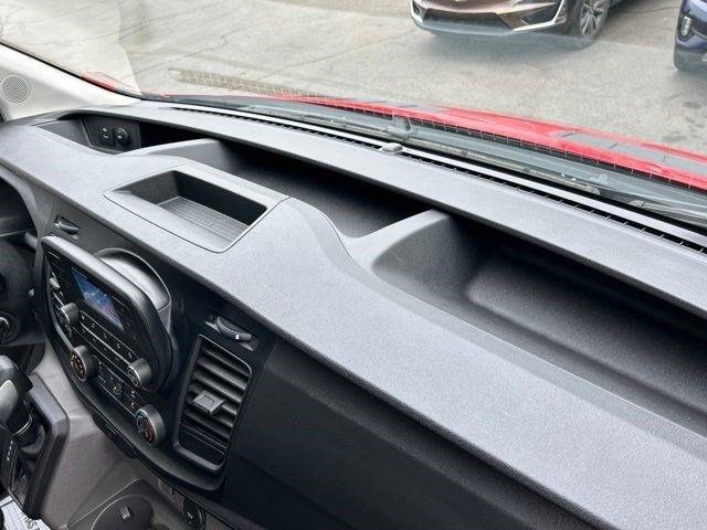 Ford Transit Passenger Wagon  2024