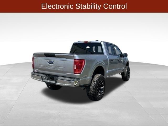 Ford F-150 4WD SuperCrew 145" XLT 2021