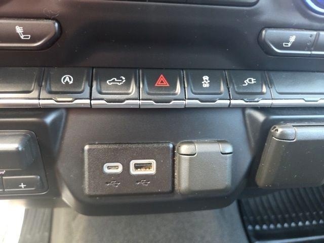 Chevrolet Silverado 1500  2021