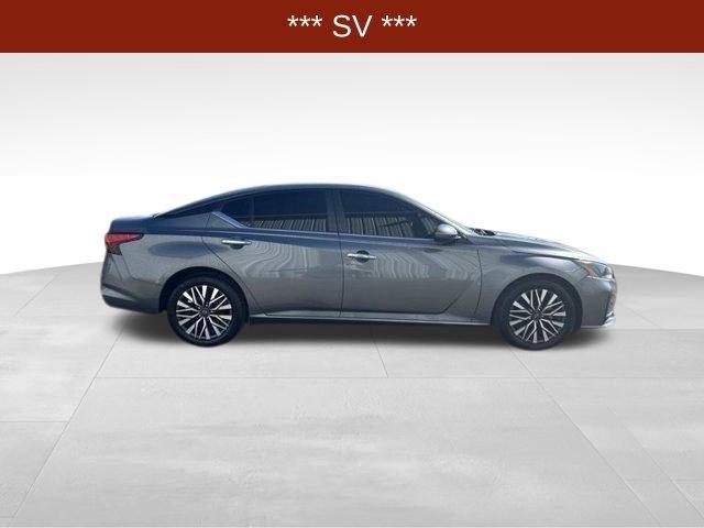 Nissan Altima  2023