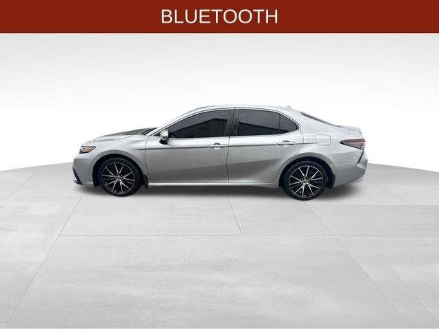 Toyota Camry  2023