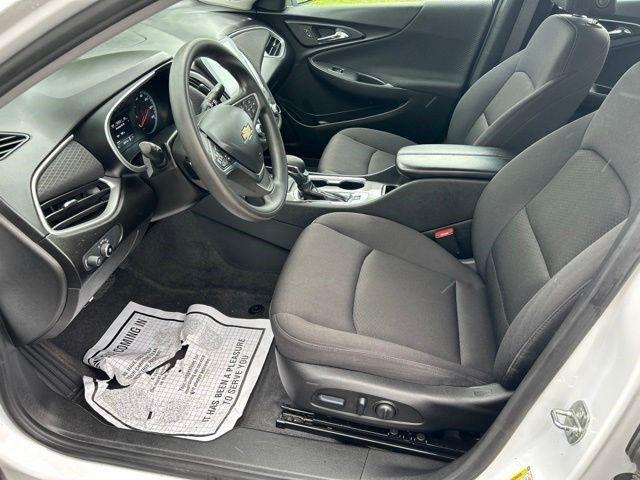 Chevrolet Malibu  2023