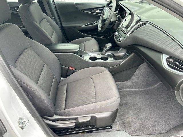 Chevrolet Malibu  2023