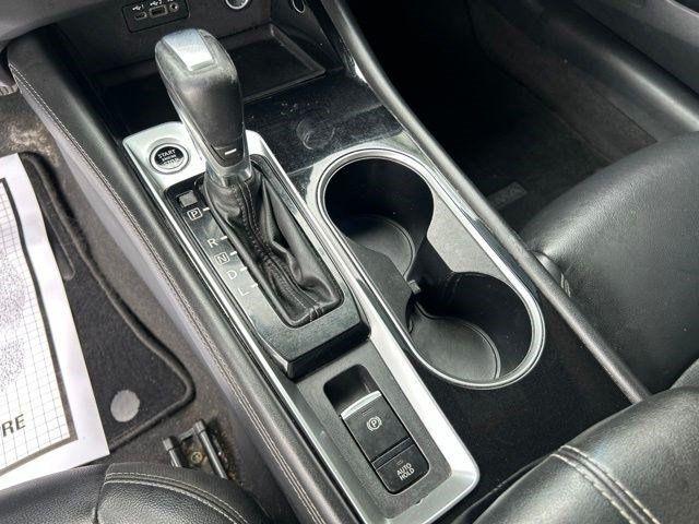 Nissan Altima  2021
