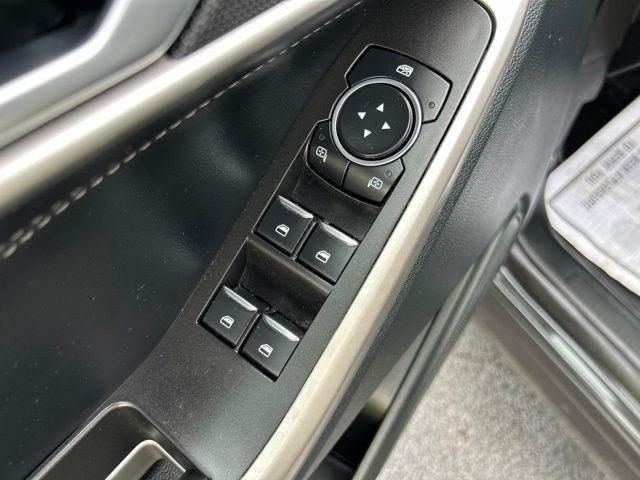 Ford Explorer  2023