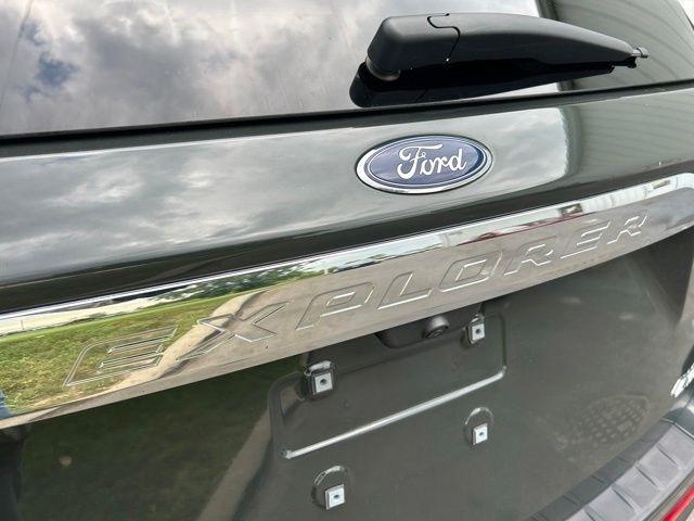 Ford Explorer  2023
