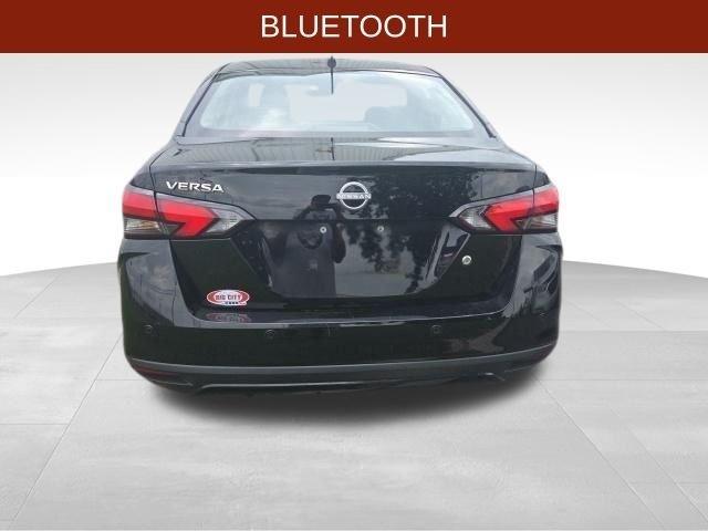 Nissan Versa  2024