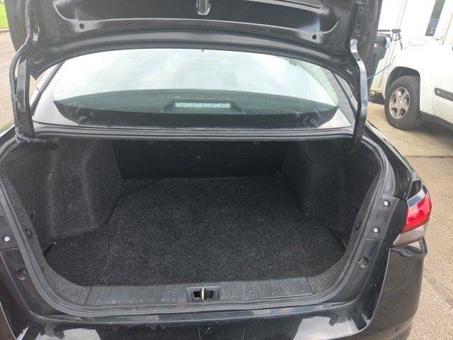 Nissan Versa  2024