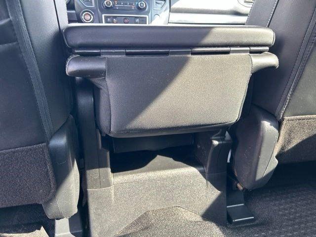 Nissan Titan  2021