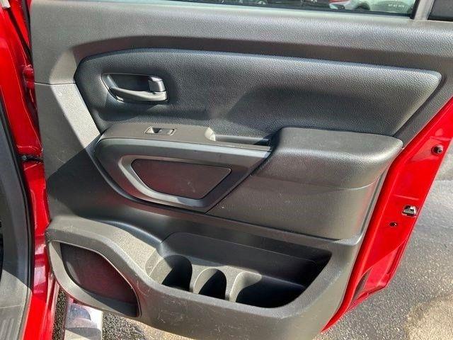Nissan Titan  2021