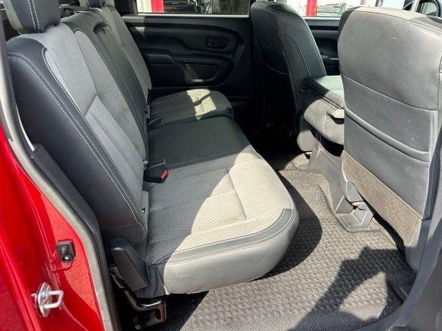 Nissan Titan  2021