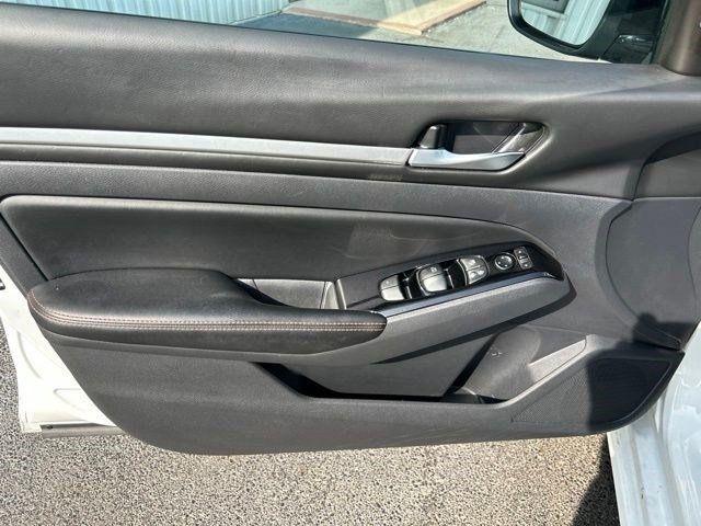Nissan Altima  2025