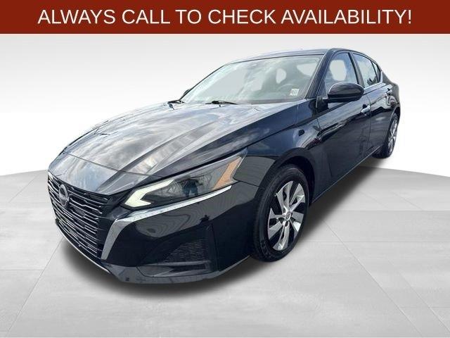 Nissan Altima  2023