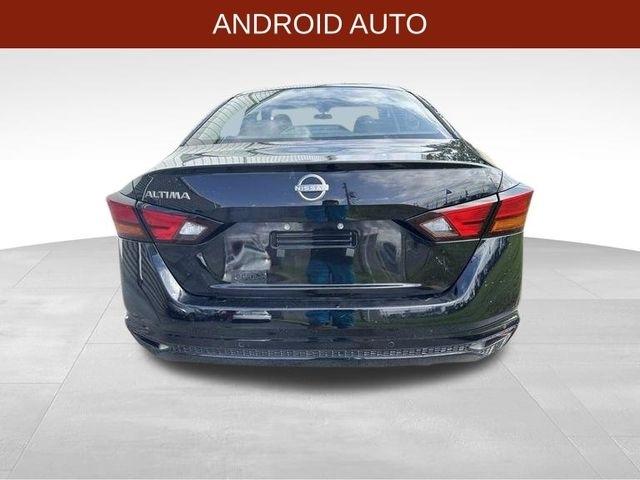 Nissan Altima  2023