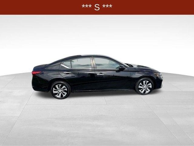 Nissan Altima  2023