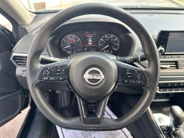 Nissan Altima  2023