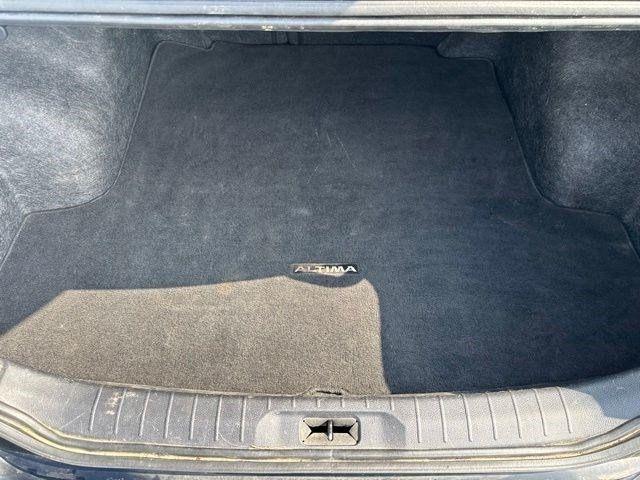 Nissan Altima  2023