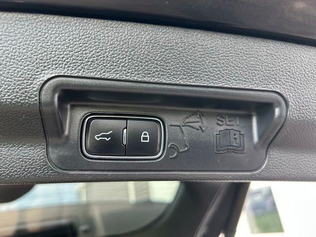 Ford Explorer  2023