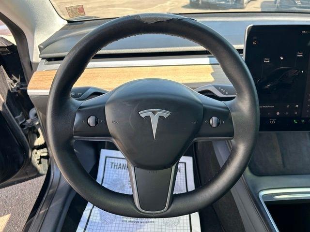 Tesla Model 3  2023