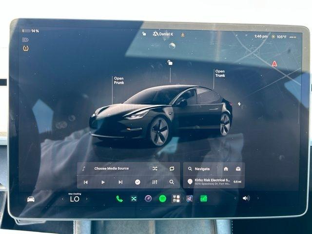 Tesla Model 3  2023