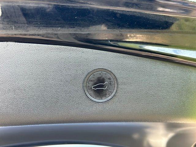 Tesla Model 3  2023