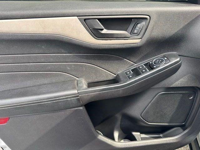 Ford Escape  2022