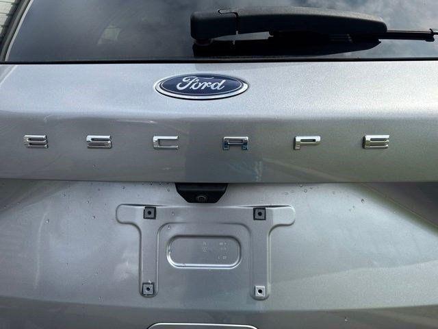 Ford Escape  2022