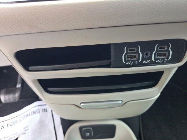 Chrysler Pacifica  2023