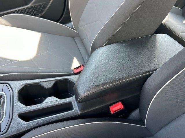 Volkswagen Jetta  2025