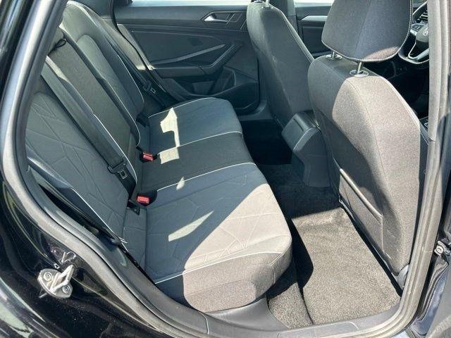 Volkswagen Jetta  2025
