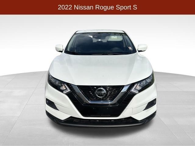 Nissan Rogue Sport  2022