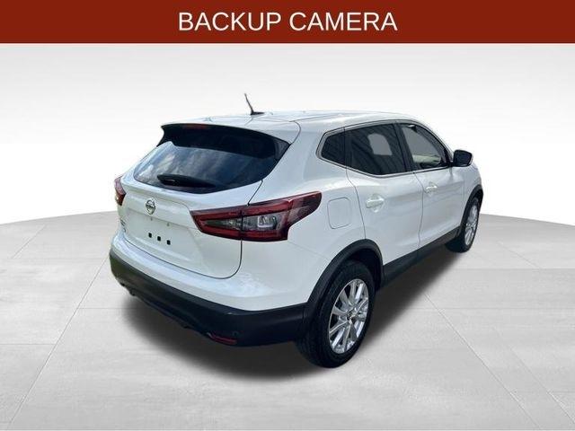 Nissan Rogue Sport  2022