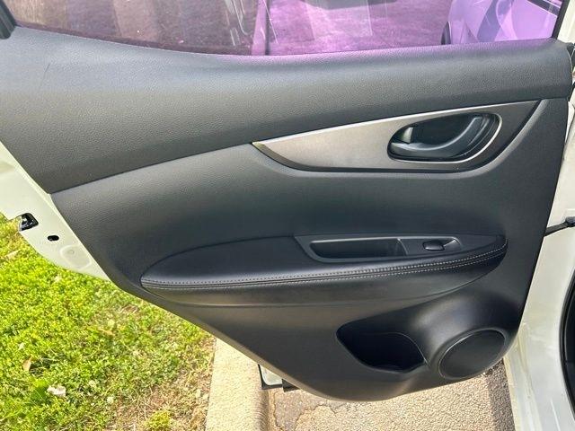 Nissan Rogue Sport  2022