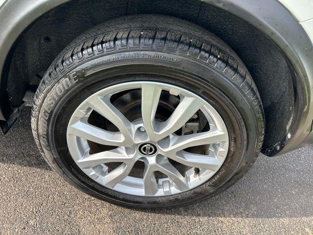Nissan Rogue Sport  2022