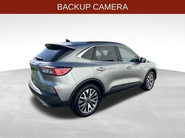 Ford Escape Titanium 4WD 2021