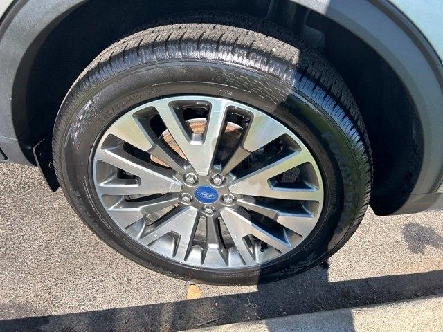 Ford Escape Titanium 4WD 2021