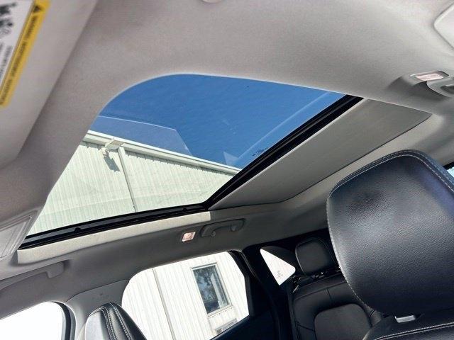 Ford Escape Titanium 4WD 2021