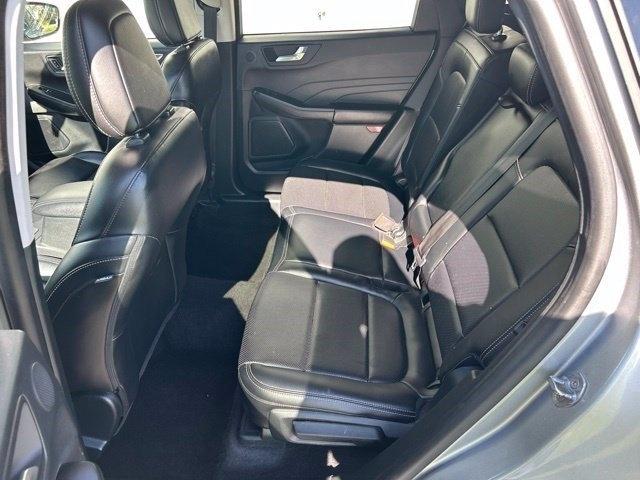 Ford Escape Titanium 4WD 2021