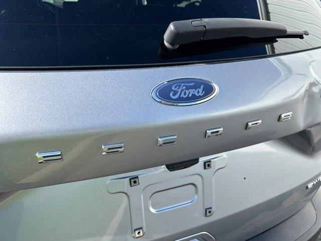 Ford Escape Titanium 4WD 2021
