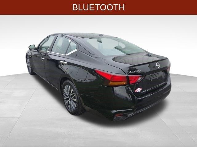 Nissan Altima  2025
