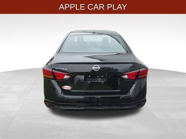 Nissan Altima  2025