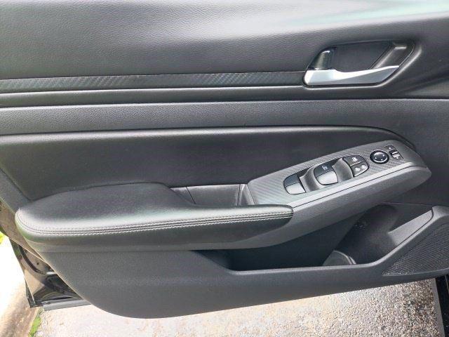 Nissan Altima  2025