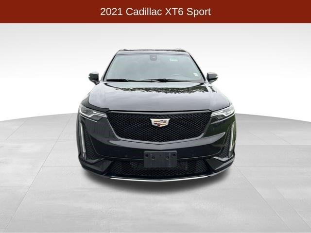 Cadillac XT6  2021