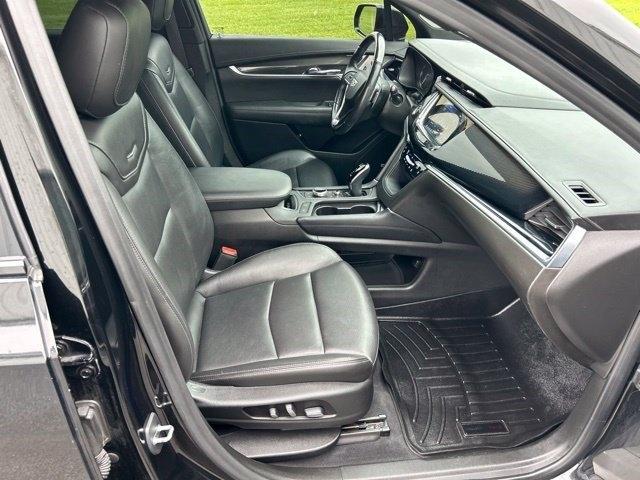 Cadillac XT6  2021
