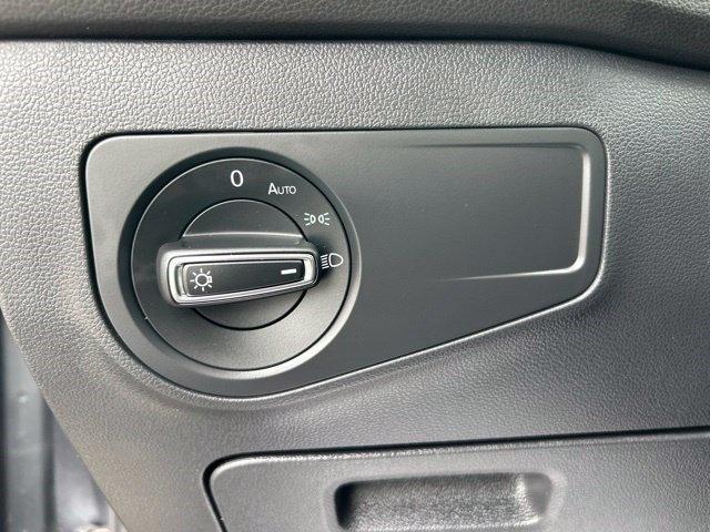 Volkswagen Tiguan FWD 4dr SE 2024