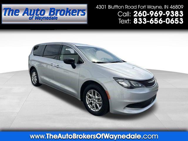 2024 Chrysler Voyager LX