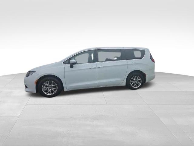Chrysler Voyager  2023