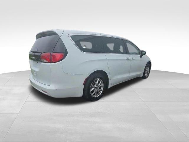 Chrysler Voyager  2023