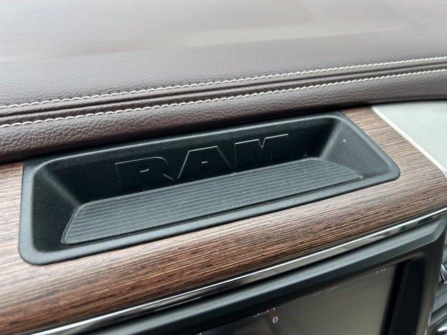 RAM 1500 Laramie Crew Cab SWB 4WD 2018