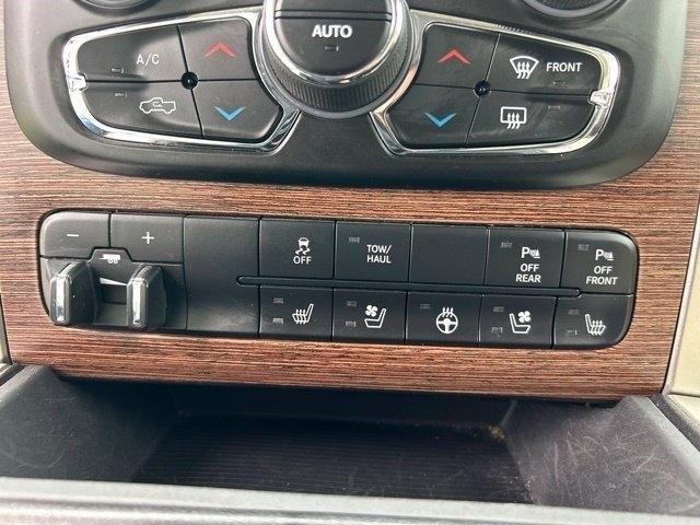 RAM 1500 Laramie Crew Cab SWB 4WD 2018